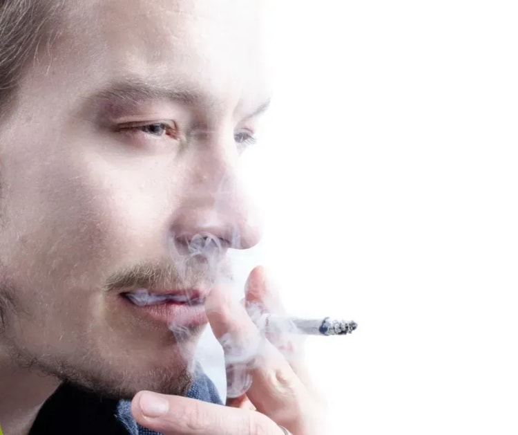 Impact pour les fumeurs sur leur assurance de prêt 