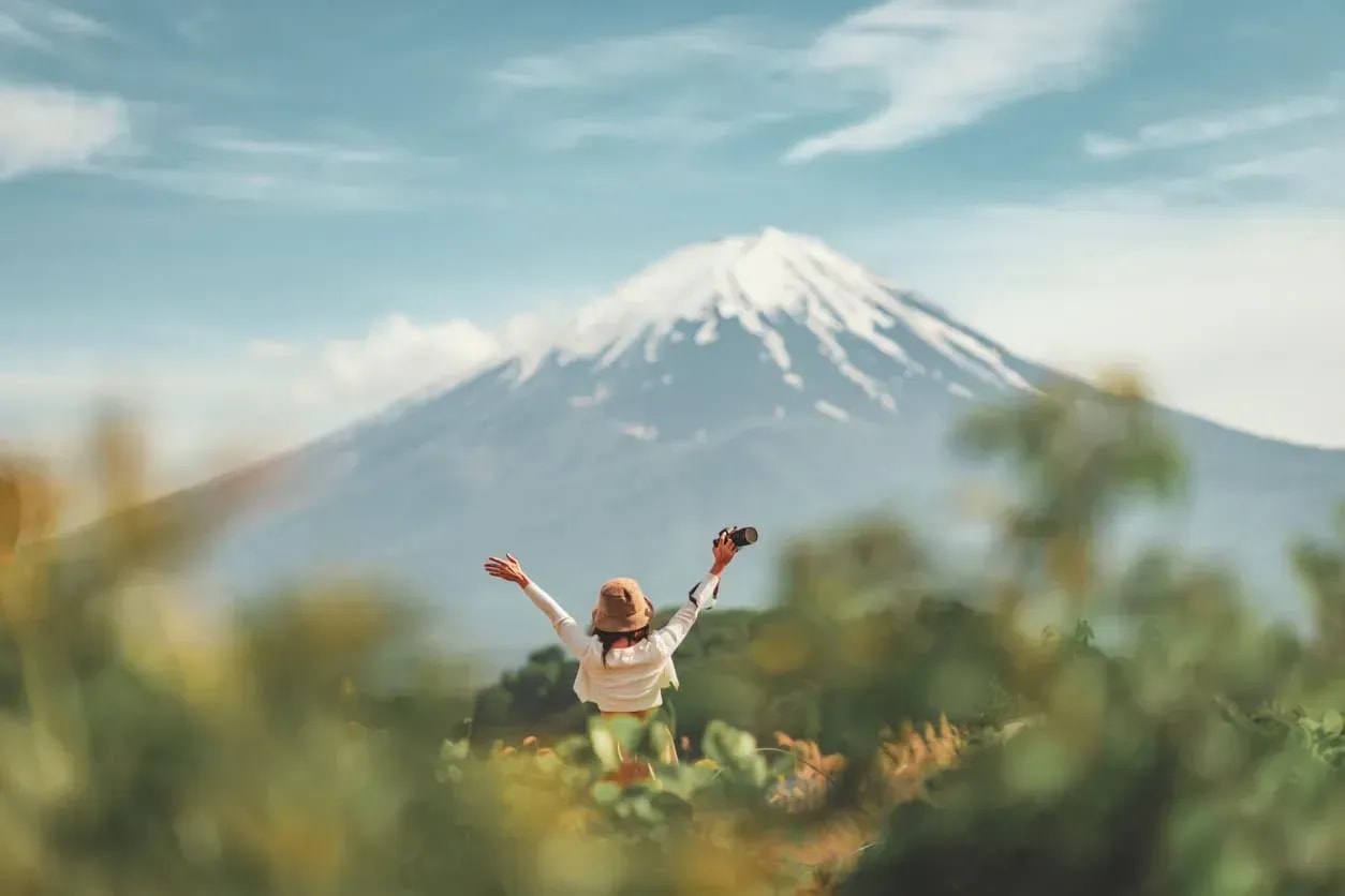 Expatrié au pied du mont Fuji recherchant une assurance emprunteur adaptée à l’international